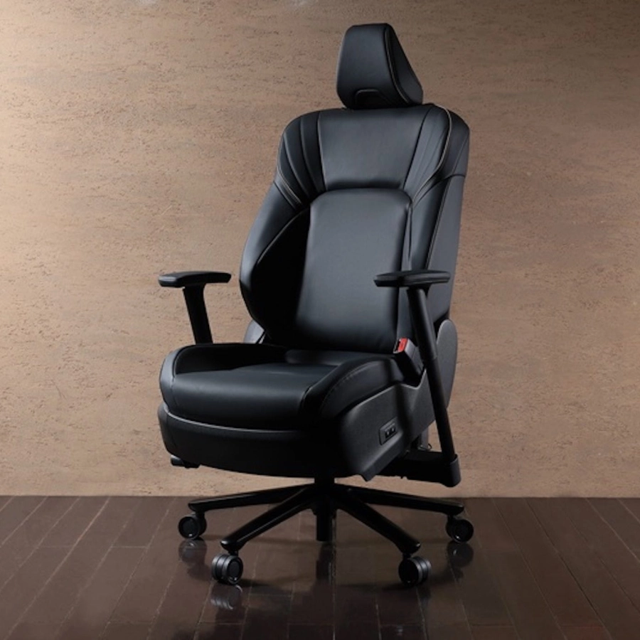 Toyota Crown Office Chair Will Heat and Cool Your Buns for $3500